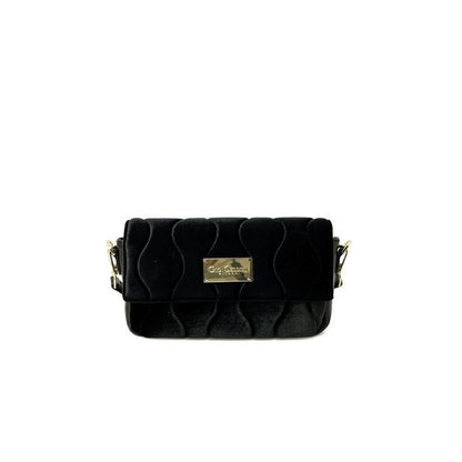 Gio Cellini black handbag with eco-leather and clip closure, front view.